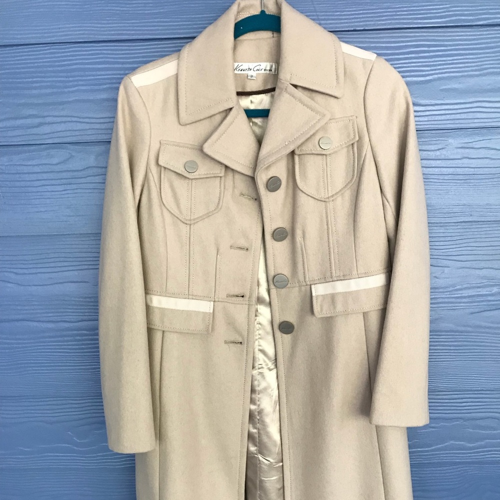 Kenneth Cole coat Size 2